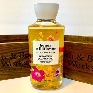 Bath & Body Works Honey Wildflower Shower Gel NEW!